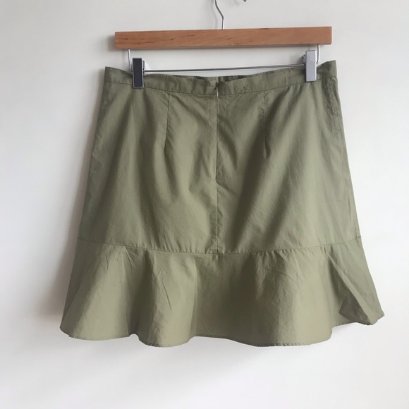 $20 SALE NWT Madewell Ruffle Wrap Mini Skirt Olive - Picture 3 of 5